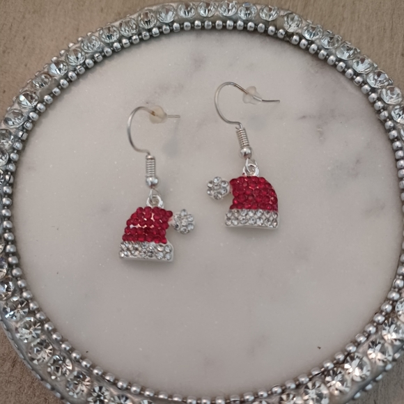 Red Crystal Rhinestone Santa Claus Hat Dangle Drop Earrings - Picture 6 of 6